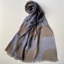 画像をギャラリービューアに読み込む, Silk stole "RYUSUI" gray & blue