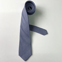 Load image into Gallery viewer, Silk tie "UROKO" black and white
