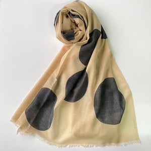Silk cashmere stole "MIZUTAMA" beige black