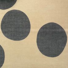 Load image into Gallery viewer, Silk cashmere stole &quot;MIZUTAMA&quot; cream brown
